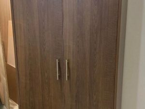 tousi-ebeniste-garde-robe-flash-decor